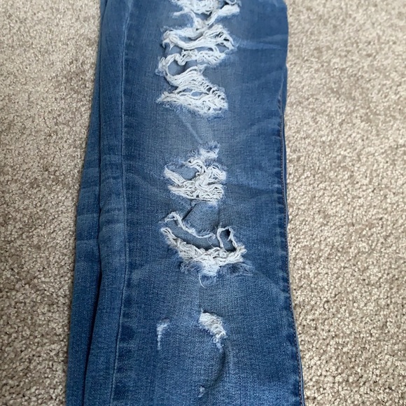 Distressed blue jeans AE - Picture 4 of 9